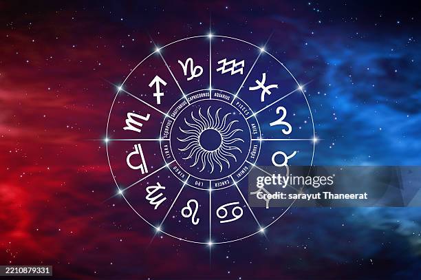 zodiac signs inside of horoscope circle. astrology in the sky with many stars and moons astrology and horoscopes concept - zukunft vorhersagen stock-fotos und bilder