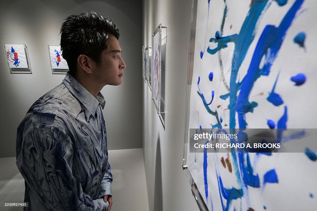 JAPAN-UKRAINE-ART-FAMILY-OFFBEAT