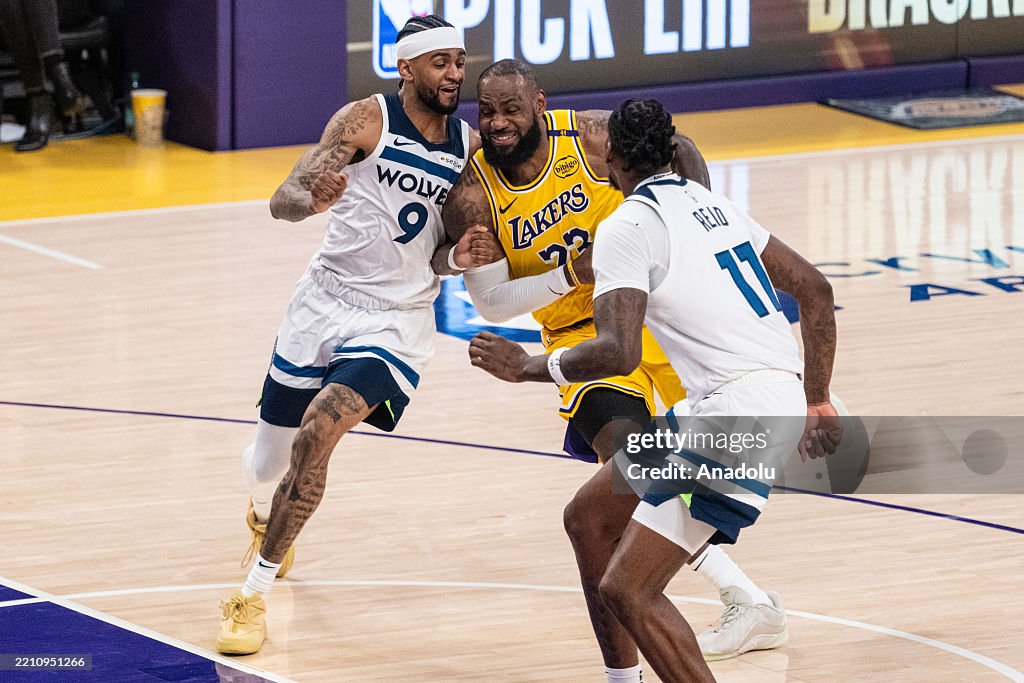 Los Angeles Lakers vs Minnesota Timberwolves - Playoff Game 2