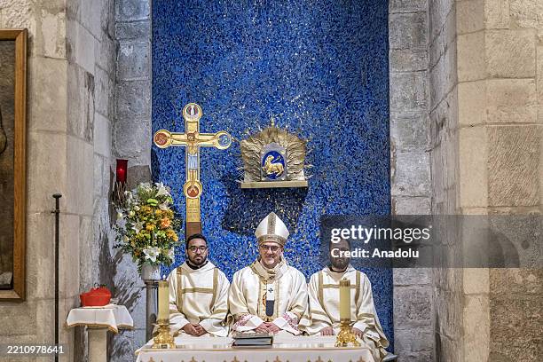 Christians gather at the Church of the Holy Sepulchre under the lead of Latin Patriarch of Jerusalem, Pierbattista Pizzaballa to attend the ceremony...