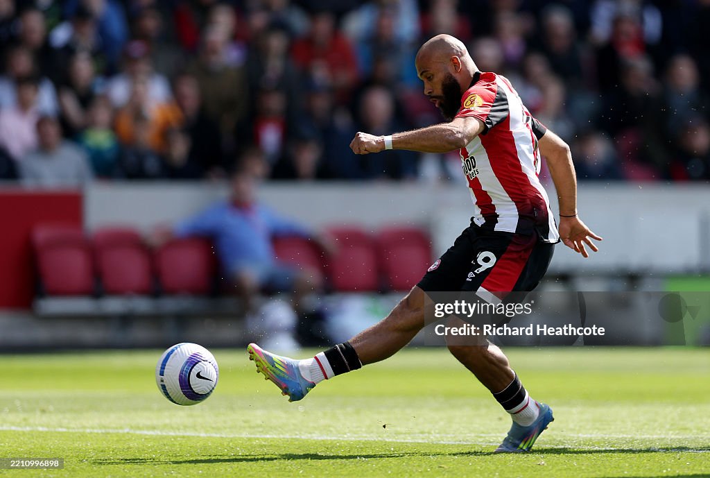 Brentford FC v Brighton & Hove Albion FC - Premier League
