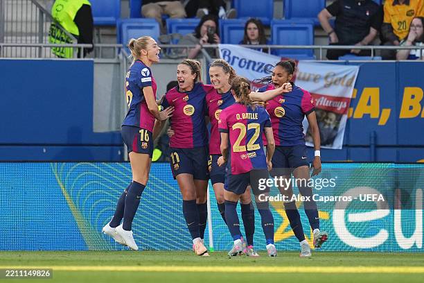 Irene Paredes of FC Barcelona celebrates scoring her team's third goal with teammates during the UEFA Women's Champions League Semi-Final first leg...