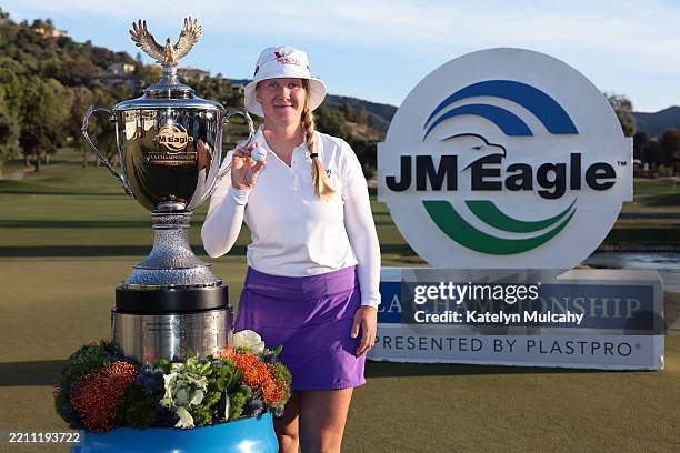 Ingrid Lindblad of Sweden poses with the winner's trophy after the final round of the JM Eagle LA Championship presented by Plastpro 2025 at El...