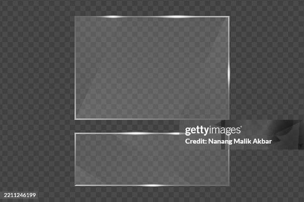 realistisches klares flachglas, fenster oder spiegel mit transparentem hintergrund - leerer teller stock-grafiken, -clipart, -cartoons und -symbole