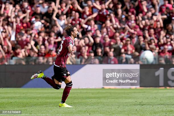 Gian Marco Ferrari of US Salernitana celebrates after scoring second goal during the Serie BKT match between US Salernitana and Cosenza Calcio at...