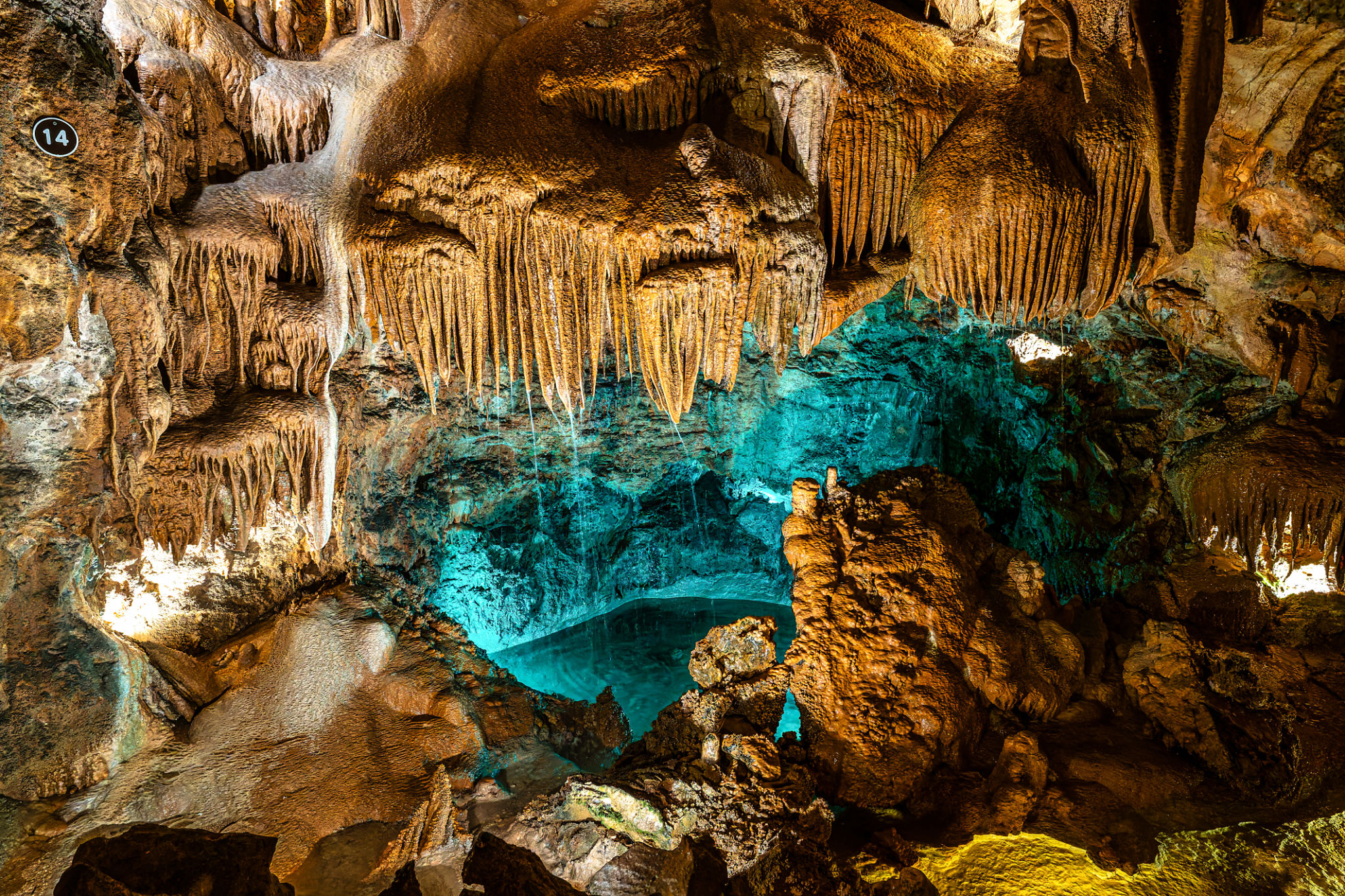 mira de aire caves