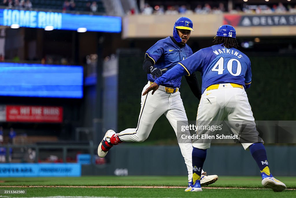 Los Angeles Angels v Minnesota Twins