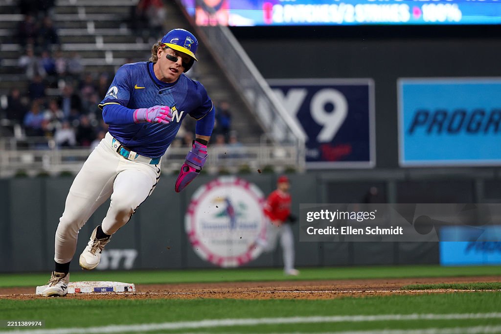 Los Angeles Angels v Minnesota Twins