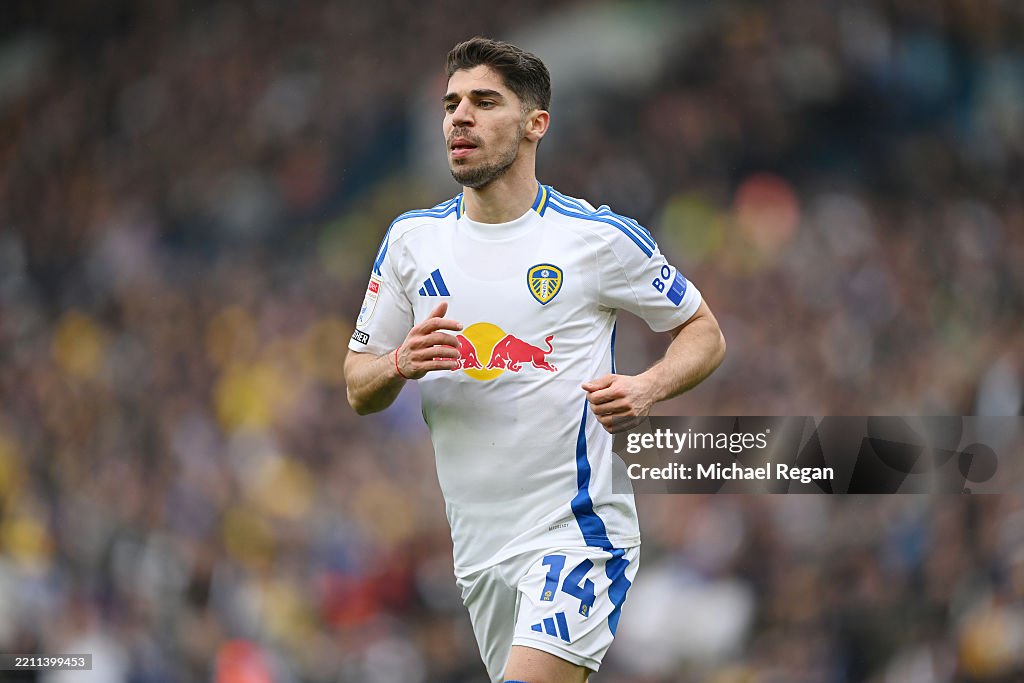 Leeds United FC v Stoke City FC - Sky Bet Championship