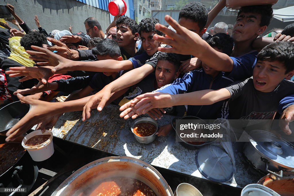 World Food Programme distributes food aid in Gaza