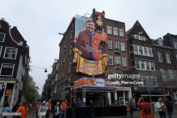 Large board featuring King Willem-Alexander displays the Dutch text Jullie krijgen allemaal een lintje, , in a pointed reference to Dutch far-right...