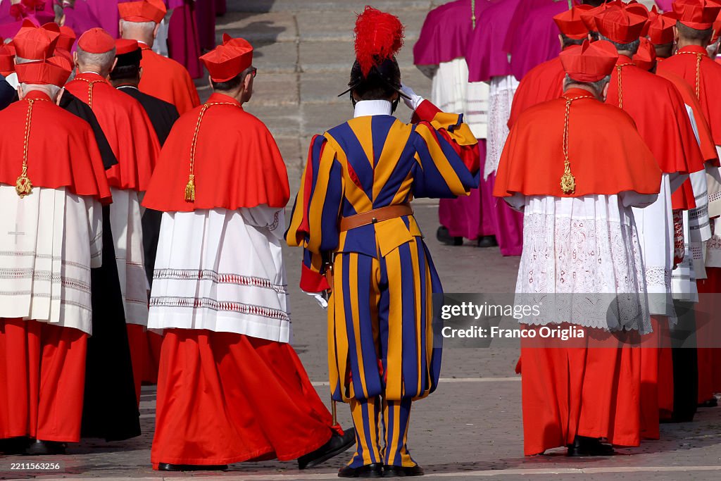 The Body Of Pope Francis Is Transferred To The Basilica St Peter To Lie In State