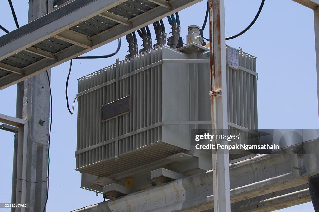 Electrical transformer