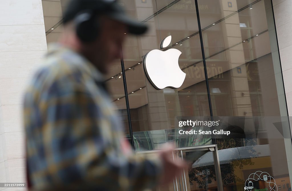 EU Hits Apple And Meta With Penalties