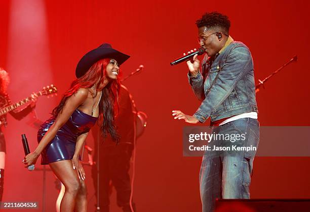 Reyna Burrows 876 Reyna Roberts Photos & High Res Pictures - Getty Images