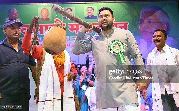 Taari Ropata 24 Taari Stock Photos, High-Res Pictures, and Images - Getty Images