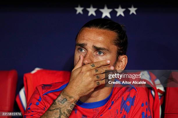 Antoine Griezmann of Atletico de Madrid reacts on the bench prior to the LaLiga match between Atletico de Madrid and Rayo Vallecano at Riyadh Air...