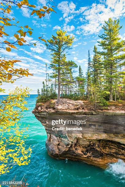 pictured rocks cliff michigan usa - great lakes stock pictures, royalty-free photos & images