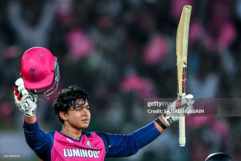 TOPSHOT-CRICKET-IND-IPL-T20-RAJASTHAN-GUJARAT