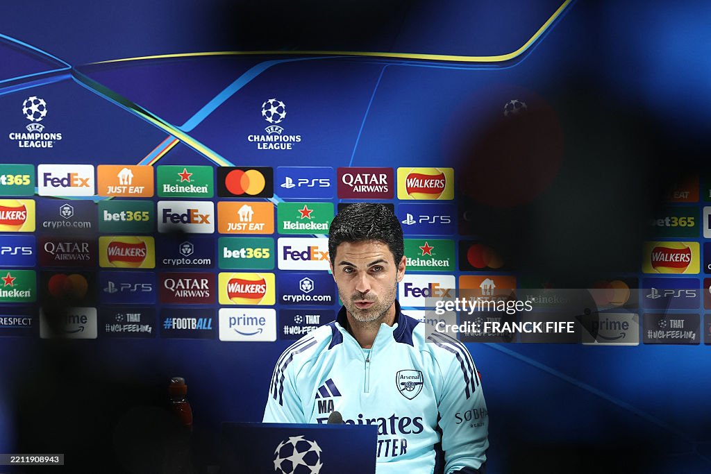FBL-EUR-C1-ARSENAL-PRESSER