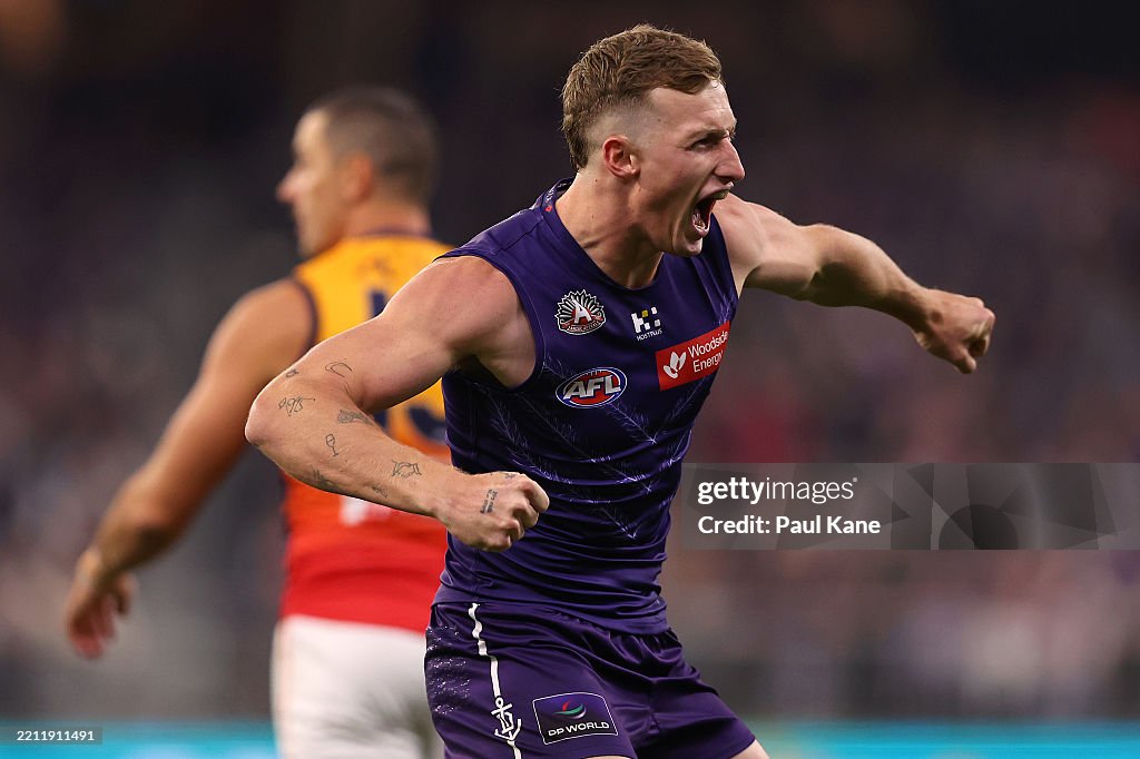 AFL Rd 7 - Fremantle v Adelaide
