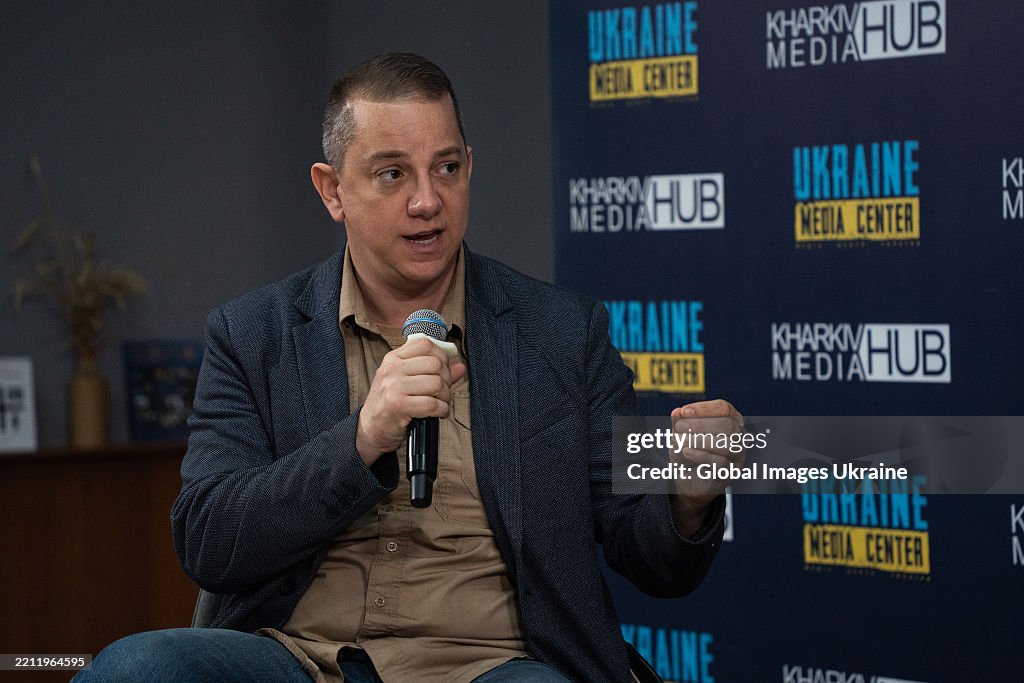 Republican Senator Comes To Kharkiv