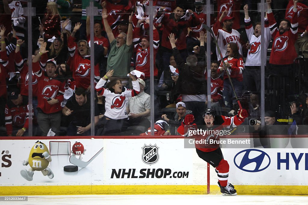 Carolina Hurricanes v New Jersey Devils - Game Three