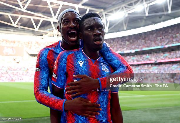 Ismaila Sarr of Crystal Palace celebrates scoring his team's second goal with teammate Jean-Philippe Mateta during the Emirates FA Cup Semi Final...