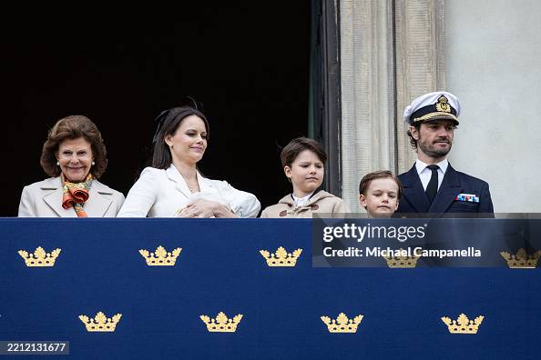Queen Ines Queen Silvia, Princess Sofia holding Princess Ines, Prince Gabriel ...