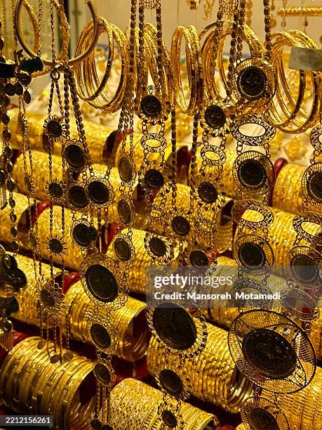 Iraq Gold Rings 2,111 Iraq Gold Stock Photos, High-Res Pictures, and Images - Getty Images