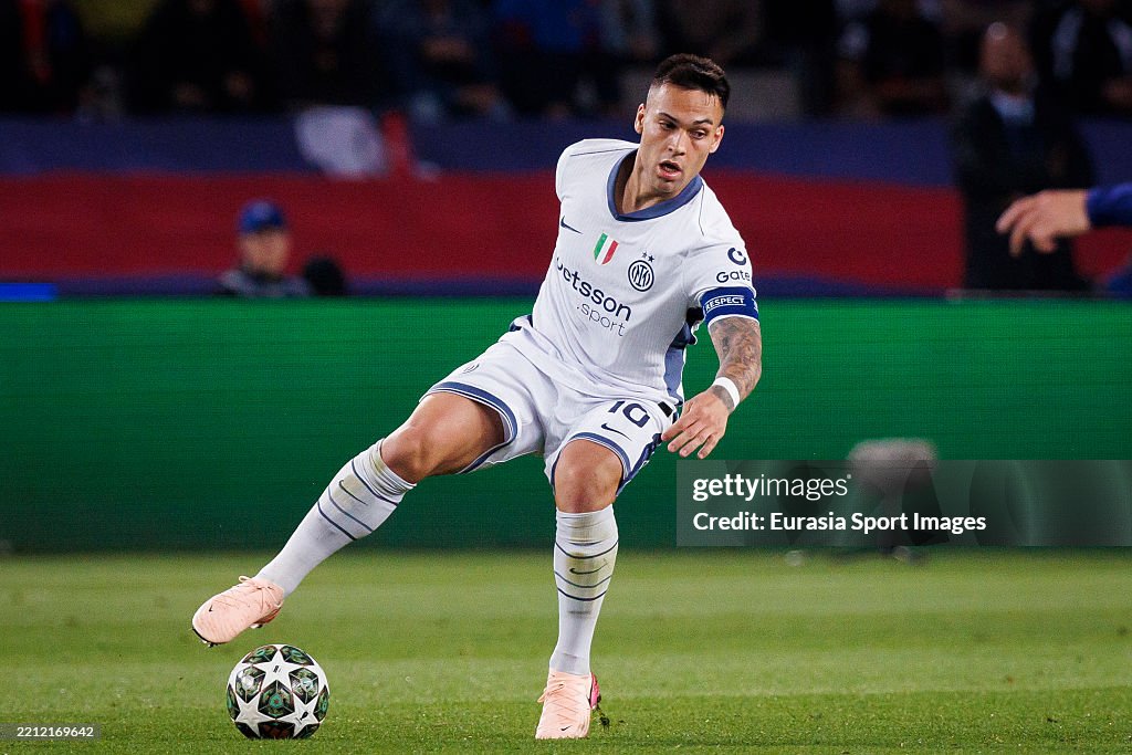 FC Barcelona v FC Internazionale Milano - UEFA Champions League 2024/25 Semi Final First Leg