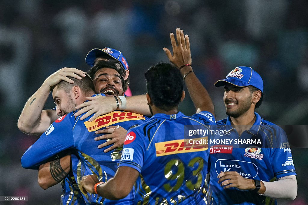 TOPSHOT-CRICKET-IND-IPL-T20-RAJASTHAN-MUMBAI