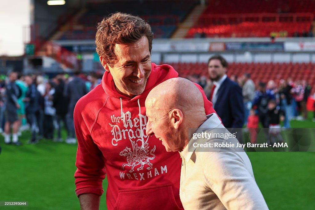 Wrexham AFC v Charlton Athletic FC - Sky Bet League One