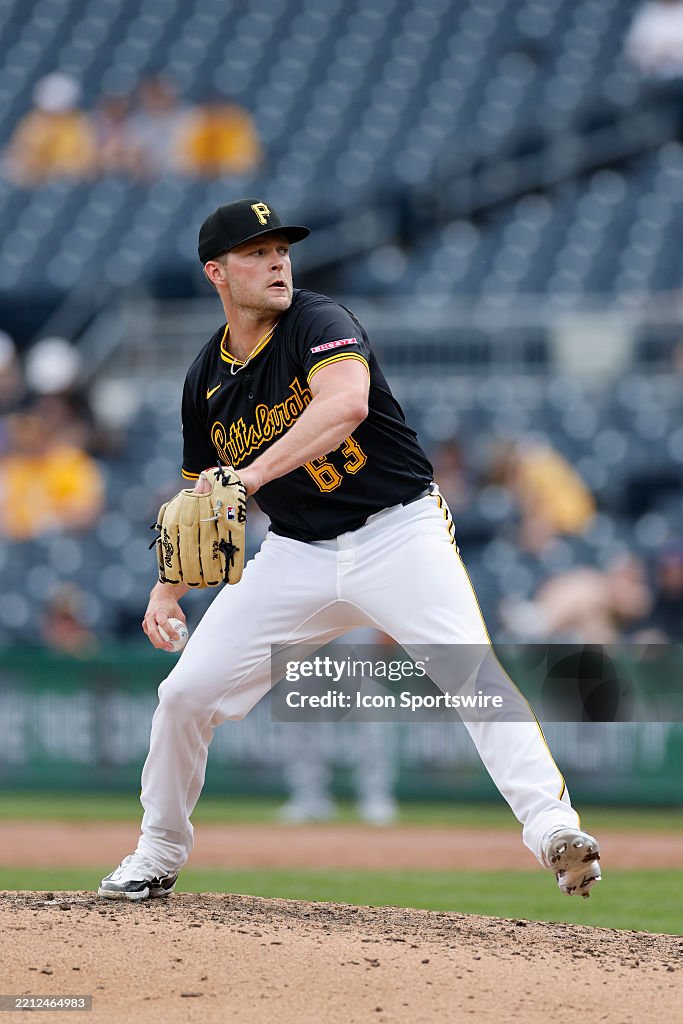 Hunter Stratton Pittsburgh Pirates pitcher Hunter Stratton delivers a pitch during an ...