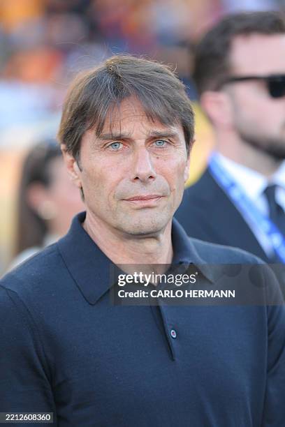 Napoli's Italian Head coach Antonio Conte looks on before the Italian Serie A football match between Lecce and Napoli at the comunal stadium in Lecce...