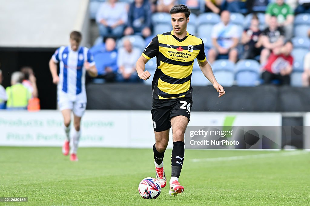 Colchester United v Barrow - Sky Bet League 2