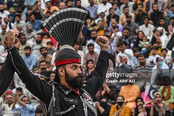 Pakistan Ragman 400 Pakistani Ranger Stock Photos, High-Res Pictures, and Images ...