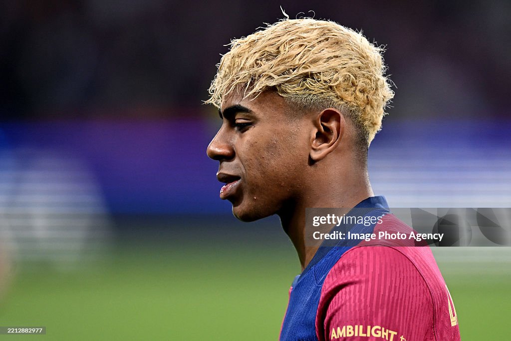 FC Barcelona v FC Internazionale Milano - UEFA Champions League 2024/25 Semi Final First Leg