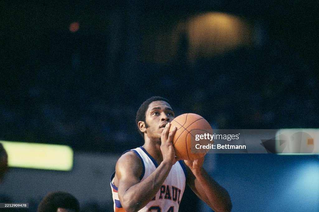 Mark Aguirre