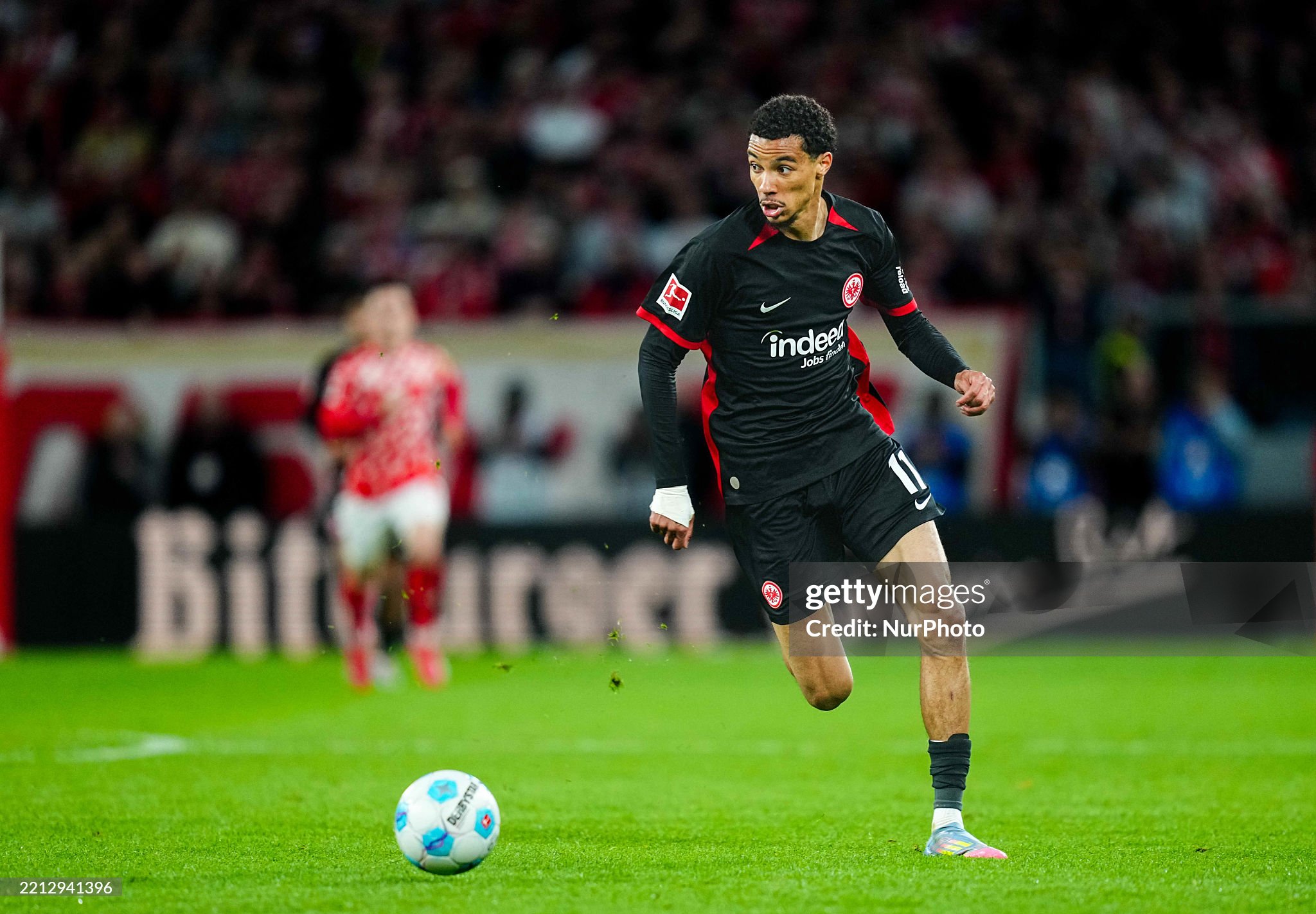 Slot welcomes new striker: Liverpool pays 95 million euros for Ekitiké
