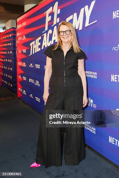 Elizabeth Ruttledge Speaking 216 Photos & High Res Pictures - Getty Images