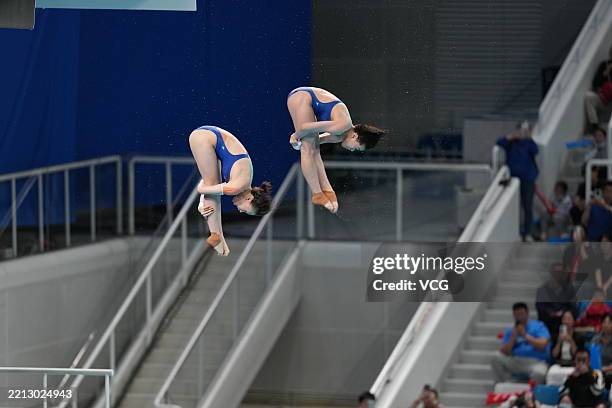 Quan Hongchan and Chen Yuxi of China compete during the Women's Synchronized 10m Platform Final on day 1 of World Aquatics Diving World Cup 2025...