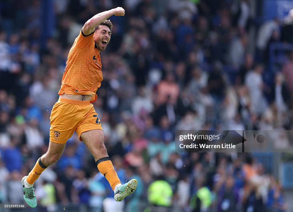 Portsmouth FC v Hull City AFC - Sky Bet Championship