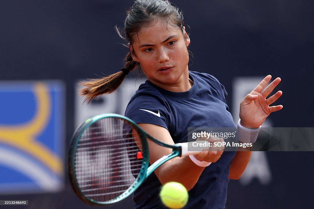 Raducanu Ranking Emma Raducanu ranking 49 during the training session at the... News ...