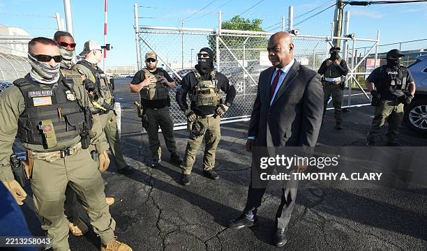 Mayor Ras Baraka of Newark confronts ICE agents at a demonstration outside an immigrant detention centre in Newark, New Jersey May 7, 2025. The Mayor...