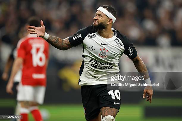 Memphis Depay of Corinthians celebrates his goal that was later disallowed by VAR during a match between Corinthians and Internacional as part of...