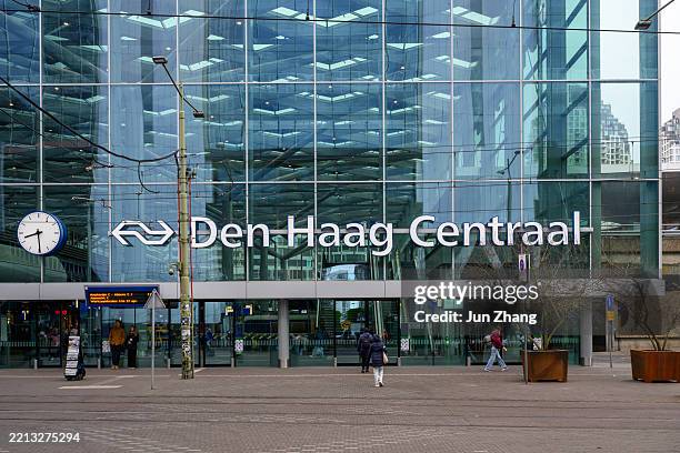 den haag centraal train station - public services stock pictures, royalty-free photos & images