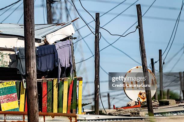 shacks in khayelitsha - south africa - sprawl 3rd world stock pictures, royalty-free photos & images