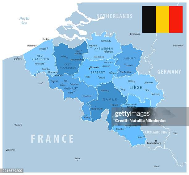 illustrations, cliparts, dessins animés et icônes de belgique - carte détaillée avec les régions, les villes et le drapeau du pays. - benelux
