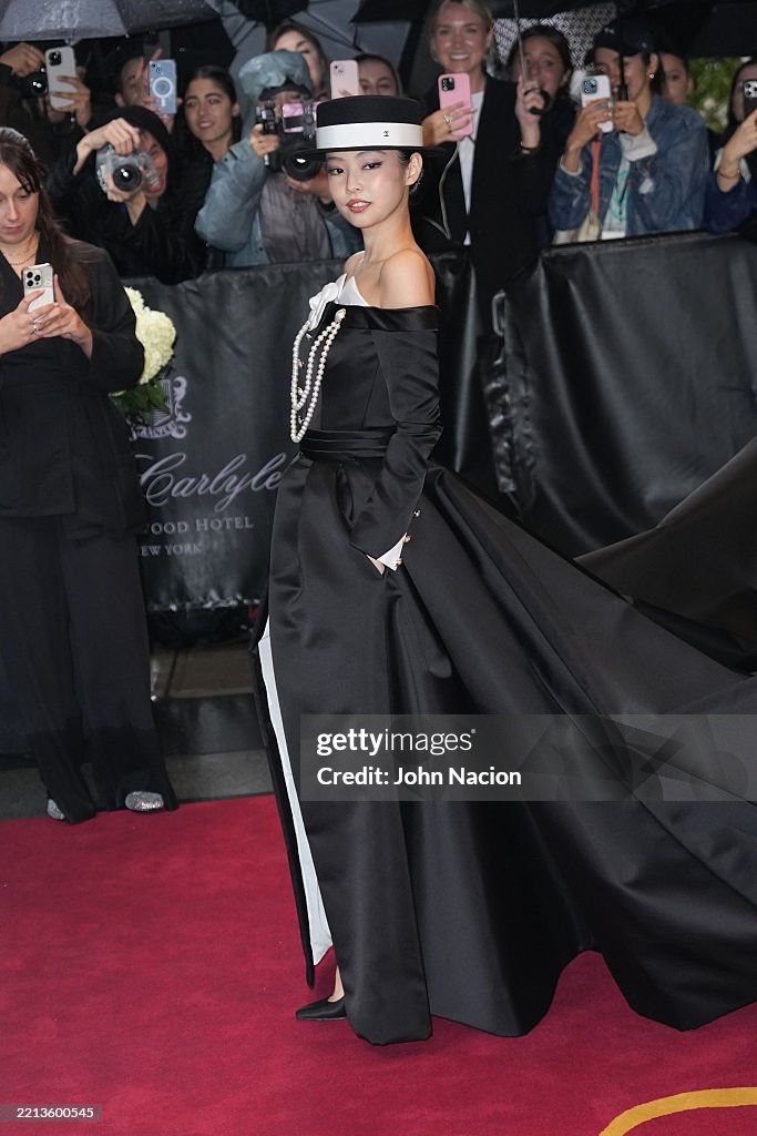 The Carlyle Hotel: 2025 Met Gala Departures